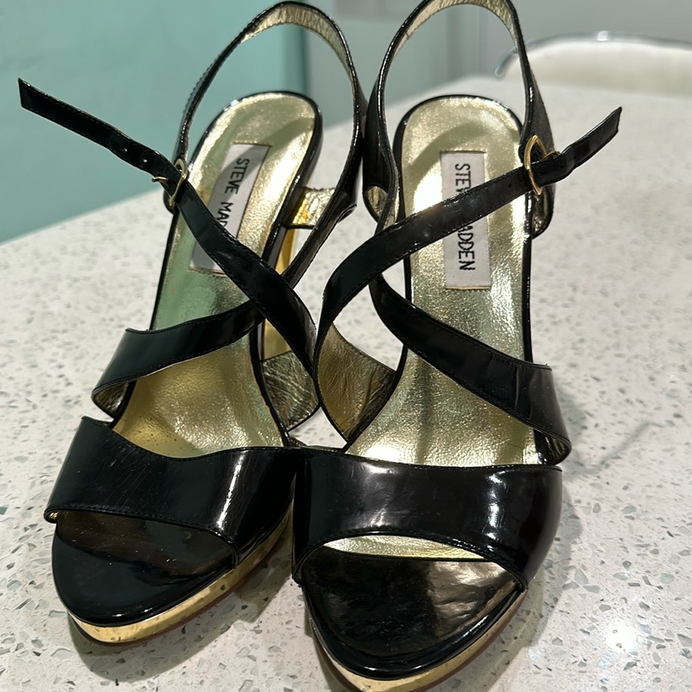 Steve Madden Size 6 Women High Heels, Black and Gold